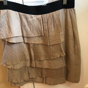 EUC. BCBG skirt. Worn once. Size 4.